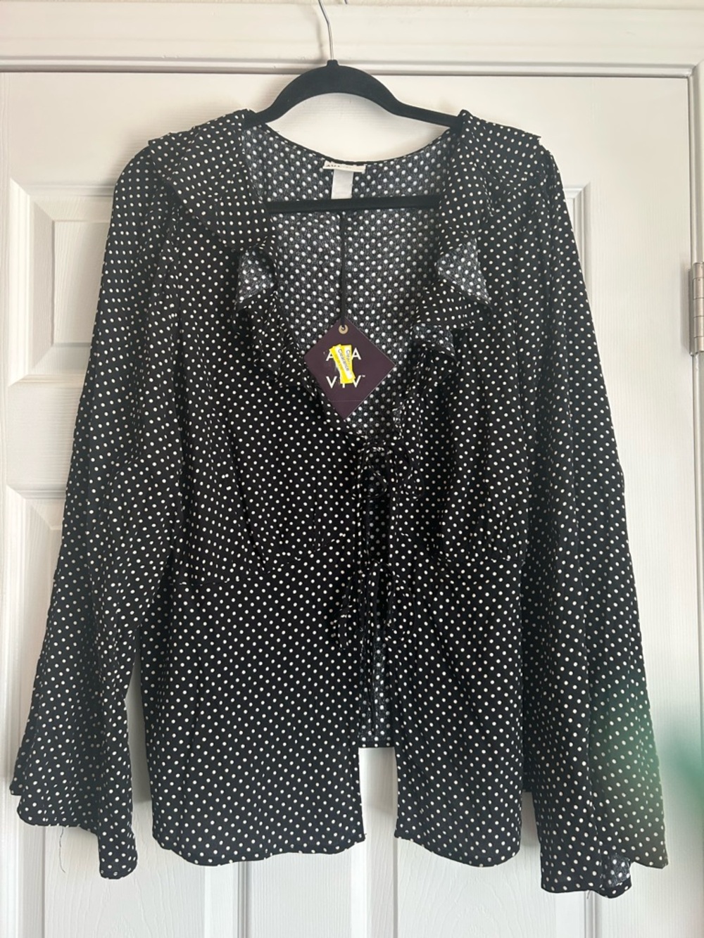 Ava & Viv black and white polka dot blouse size 2x nwt